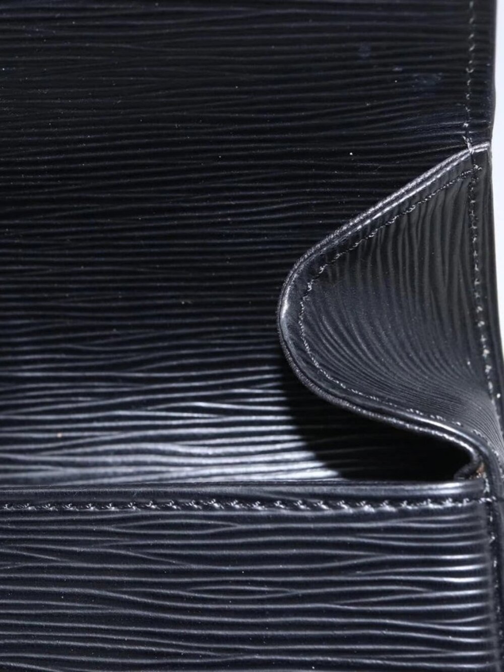 LOUIS VUITTON Epi Saint Cloud GM Shoulder Bag Black Noir - Picture 11 of 16